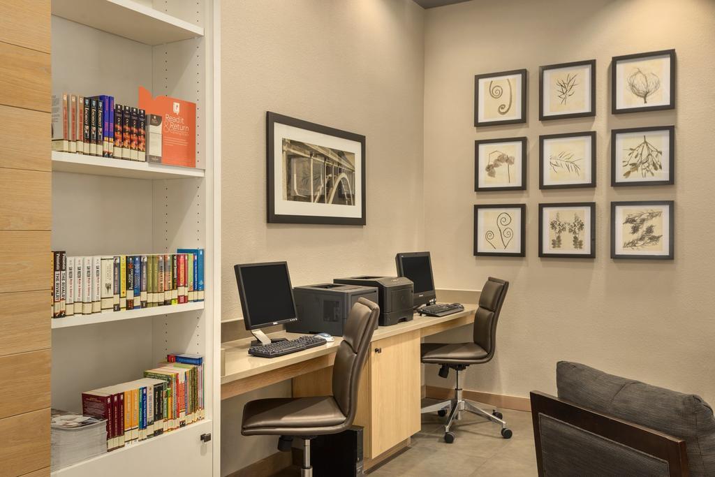 Greentree Inn & Suites Phoenix Sky Harbor Екстериор снимка