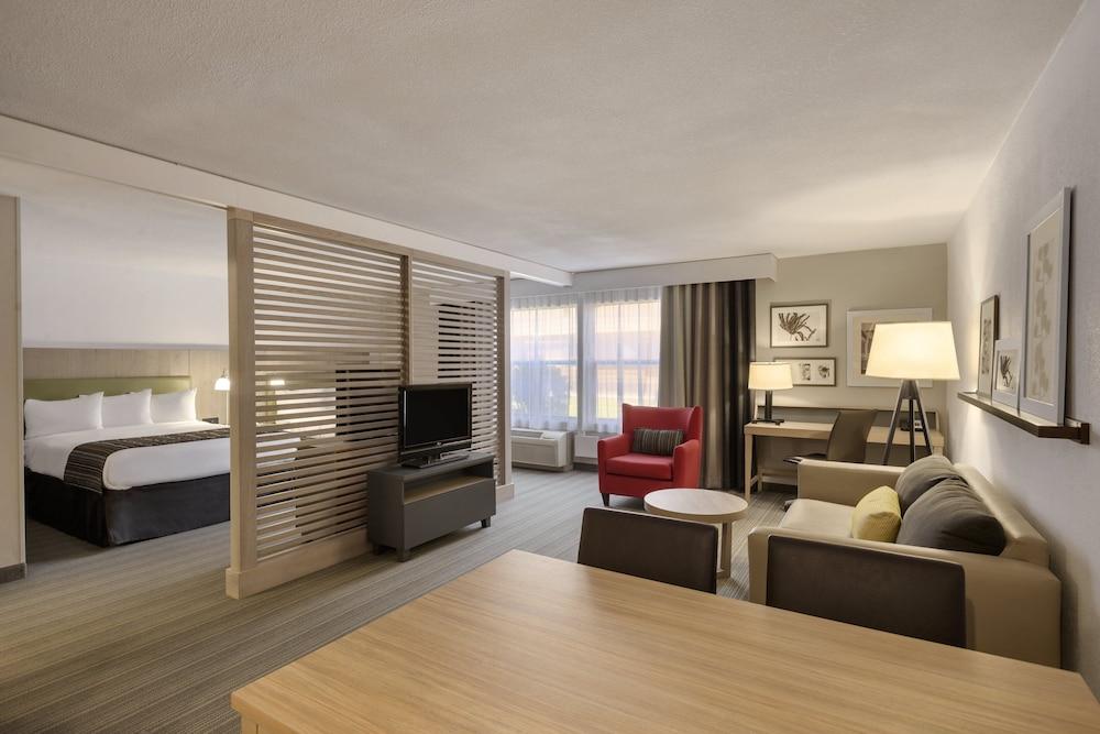 Greentree Inn & Suites Phoenix Sky Harbor Екстериор снимка