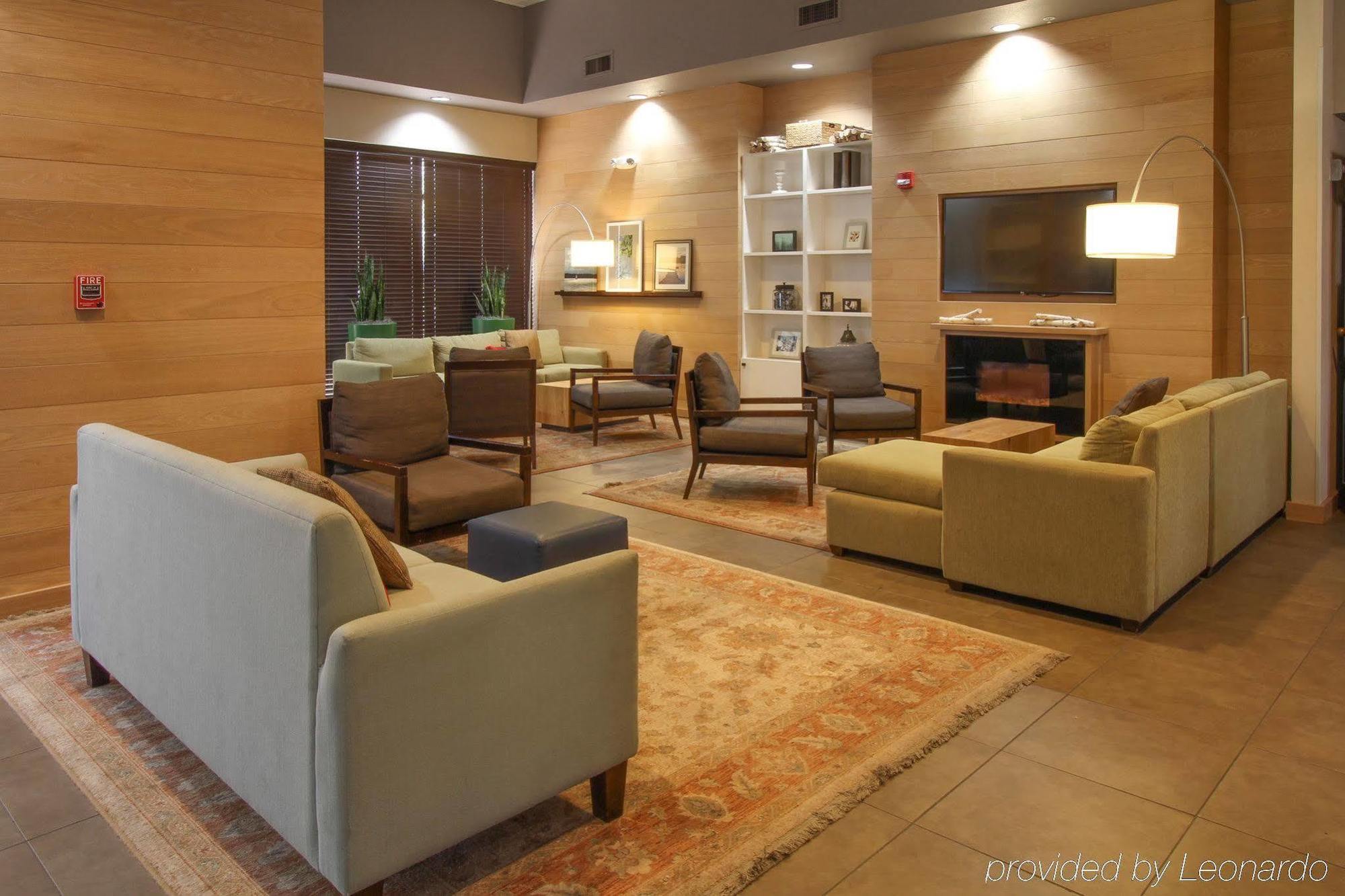 Greentree Inn & Suites Phoenix Sky Harbor Екстериор снимка