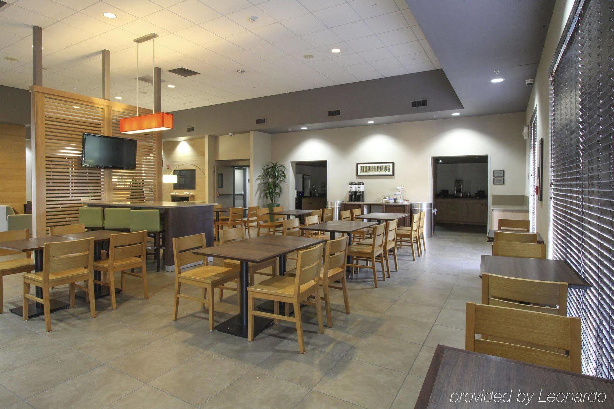 Greentree Inn & Suites Phoenix Sky Harbor Екстериор снимка