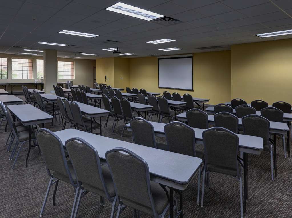 Greentree Inn & Suites Phoenix Sky Harbor Съоръжения снимка